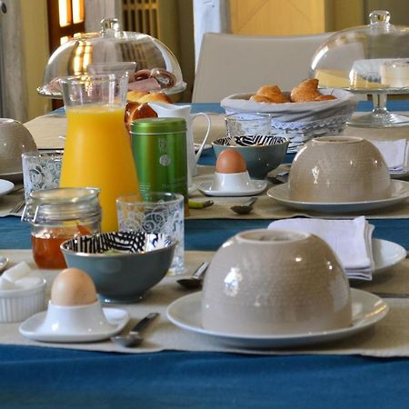 La Maison De Triboulet Chambres Et Table D'Hotes -Amboise- Pocé-sur-Cisse Екстериор снимка